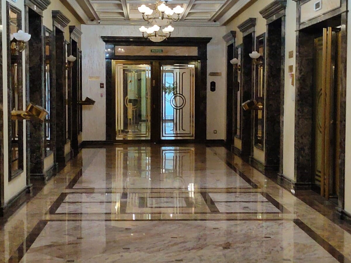 Офисы от 950 до 1100 кв.м. в аренду и продажу в Москве и Московской области